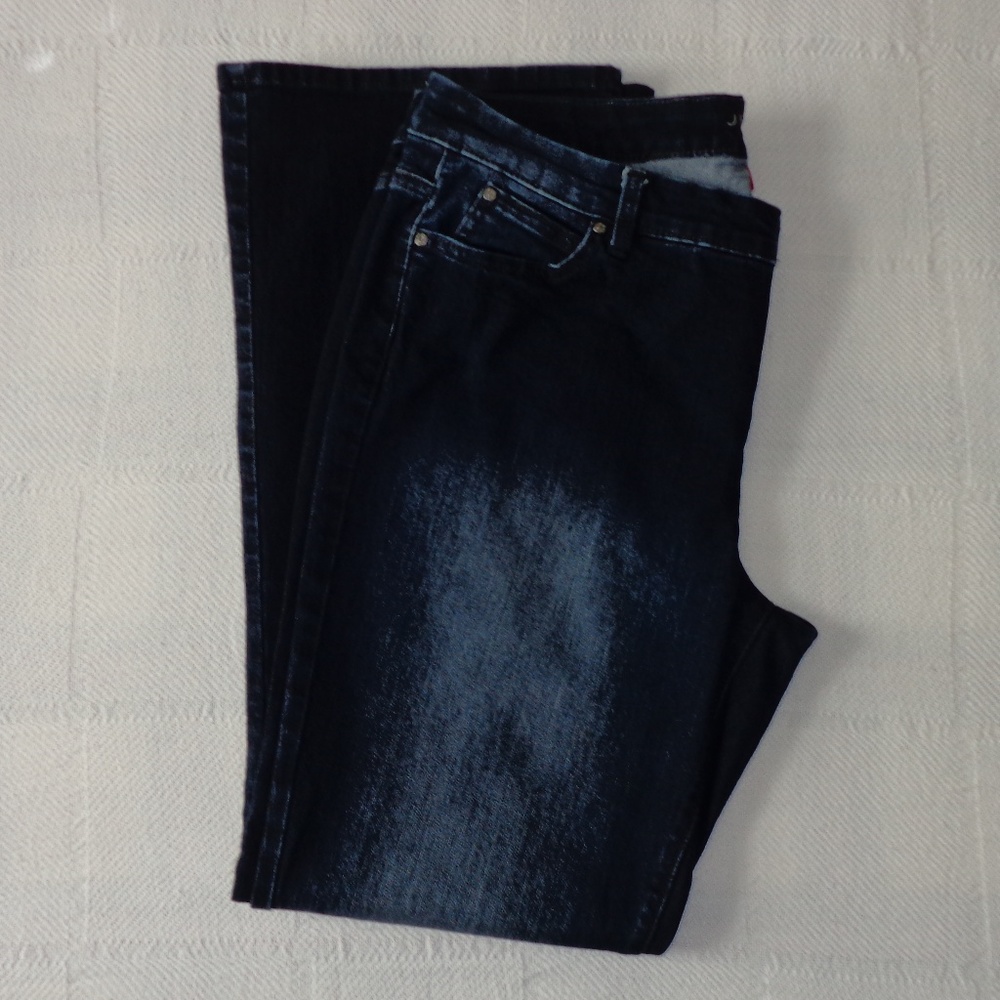 16W Jennifer Lopez bootcut